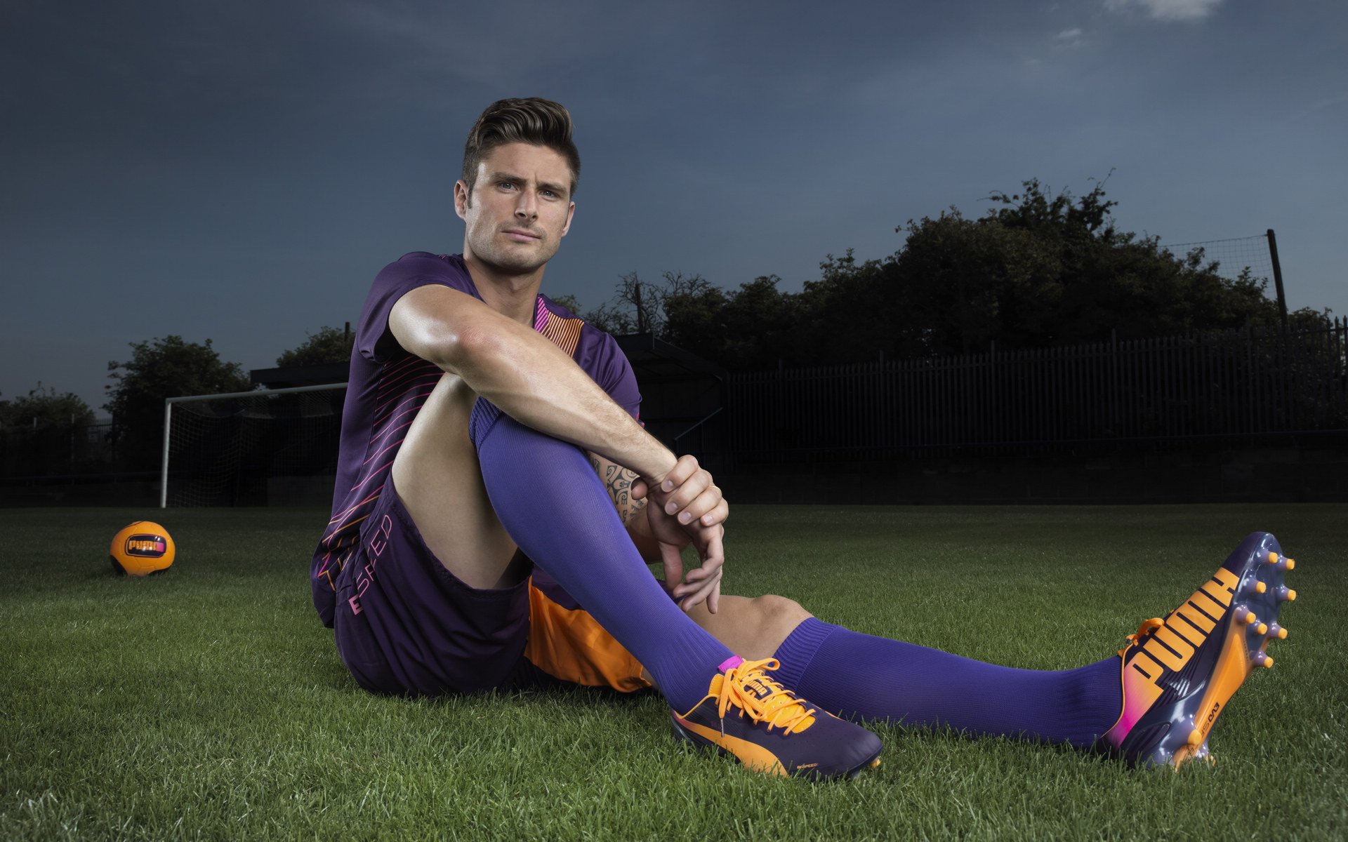 开云体育登录-西甲国家德比之夜，布克硬仗之王，当两种硬仗哲学照亮人类精神  第2张