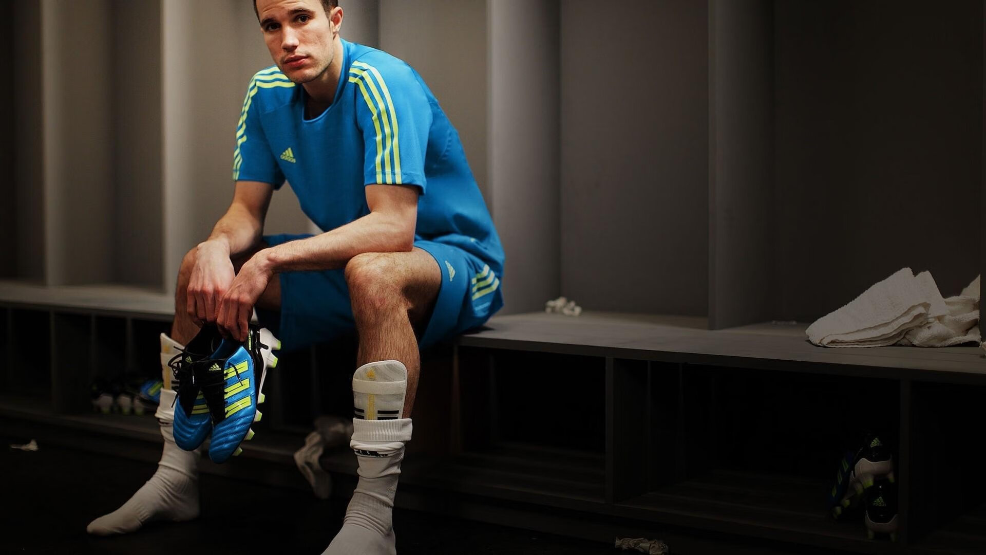 世界杯2026-冰火奇缘，加维撕裂赤道防线，冰岛绝杀点燃D组烽火